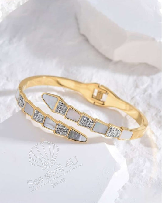 Gold Brass Premium & Elegant Bracelet For Women