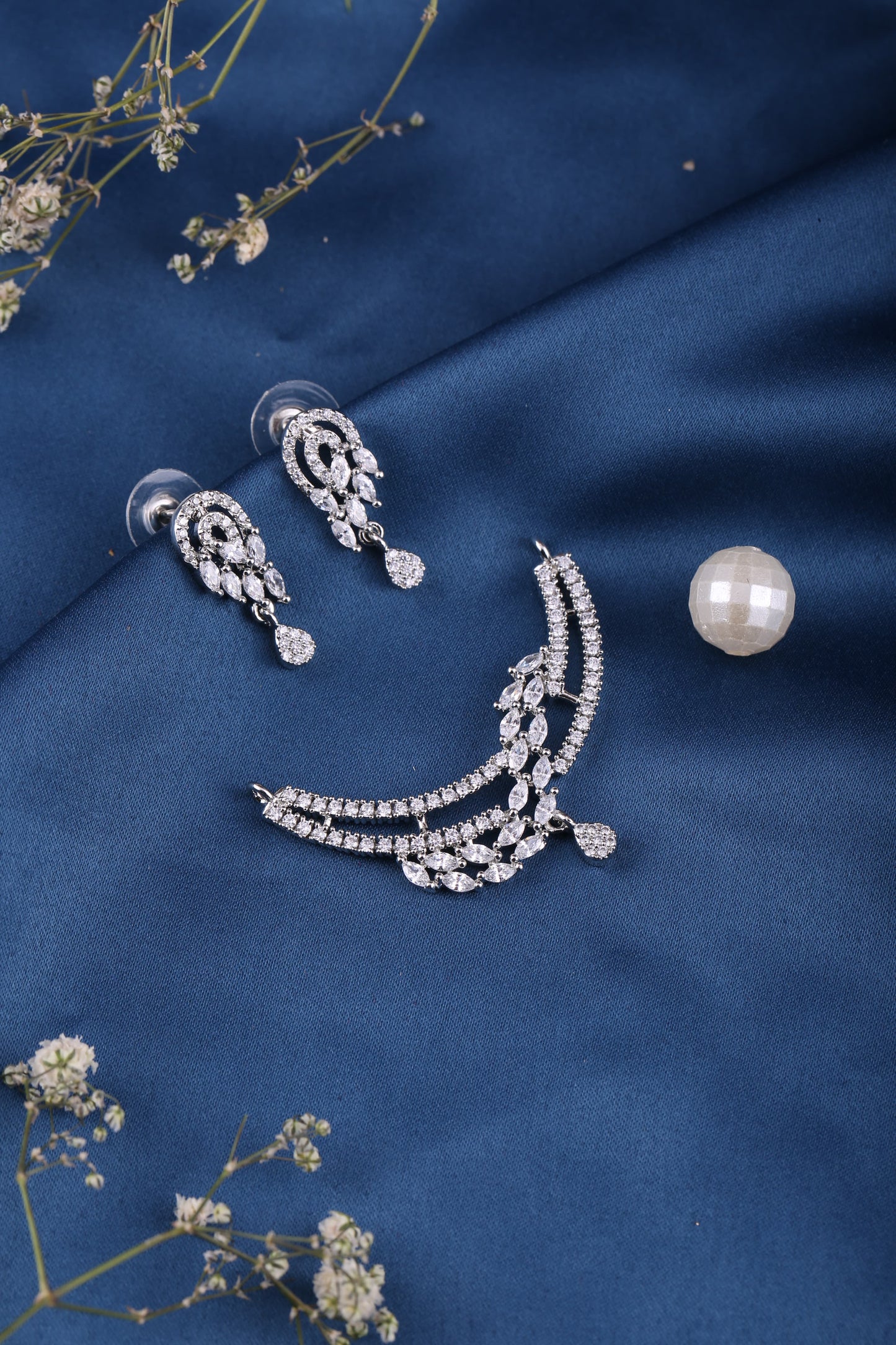 Mangalsutra Pendant Set For Women
