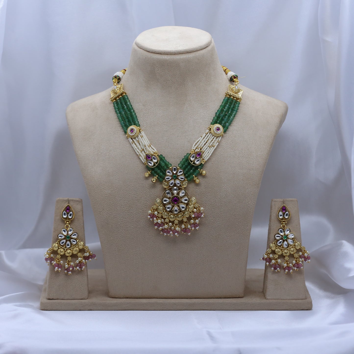 Premium & Elegant Kundan Set For Women