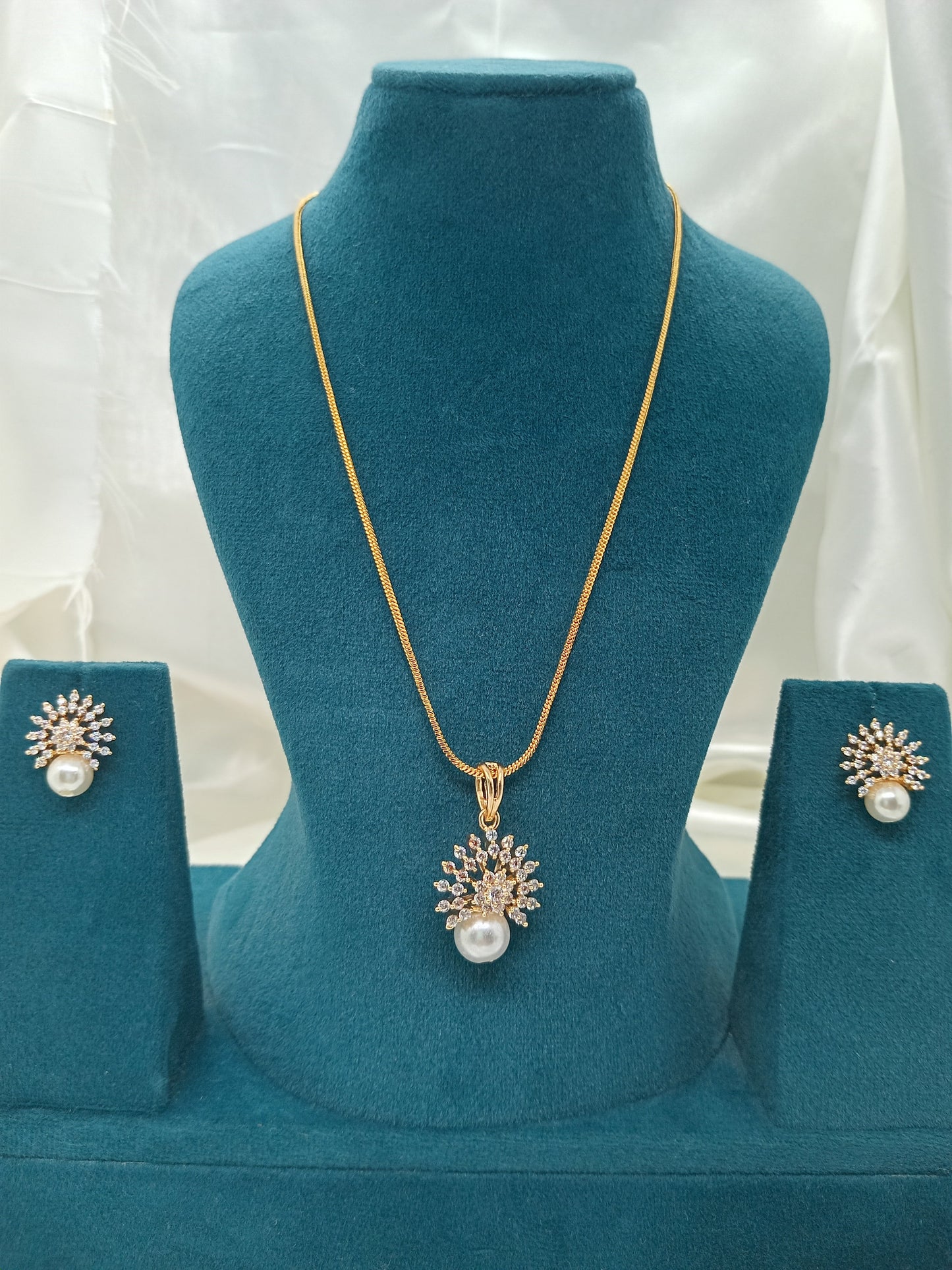 Gold Brass Premium & Elegant Pendant For Women