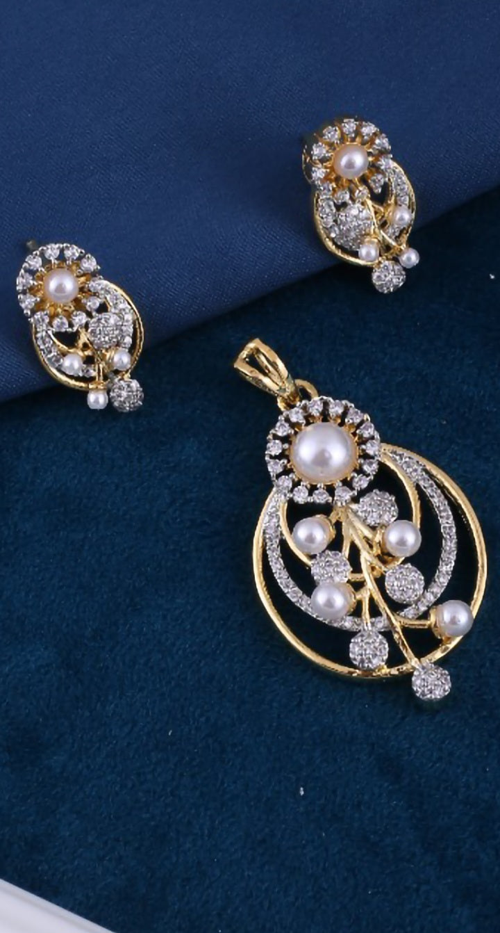 Gold Brass Premium & Elegant Pendant Set For Women