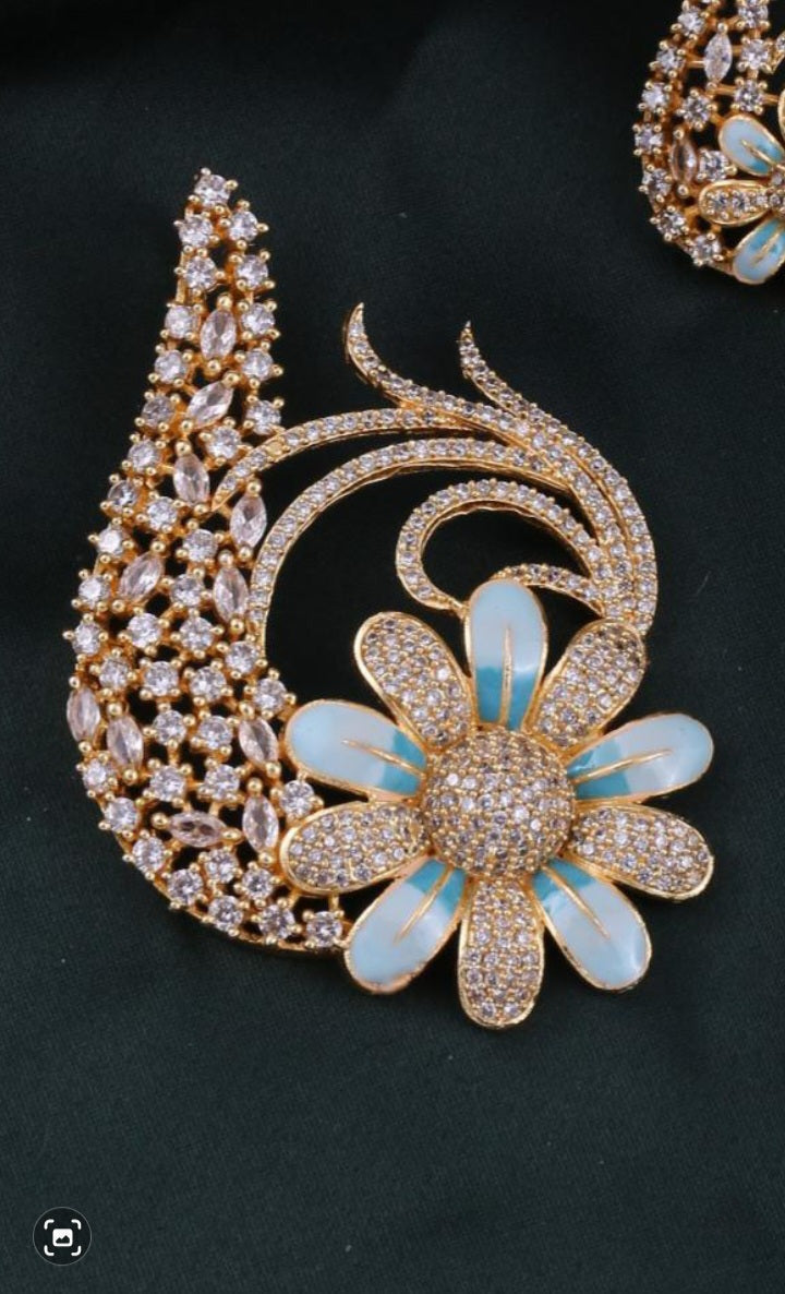 Gold Brass Premium & Elegant Pendant Set For Women