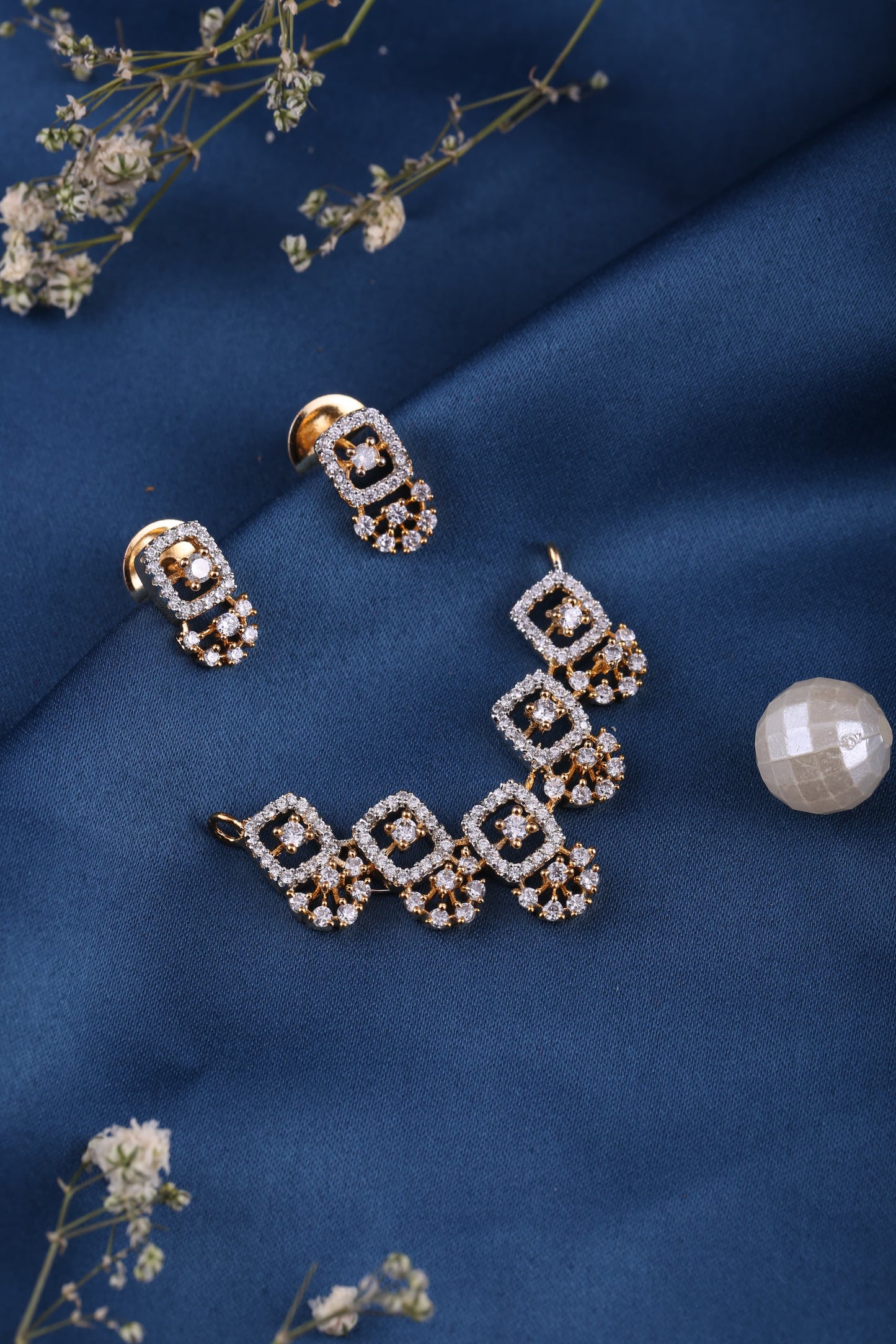 Mangalsutra Pendant Set For Women