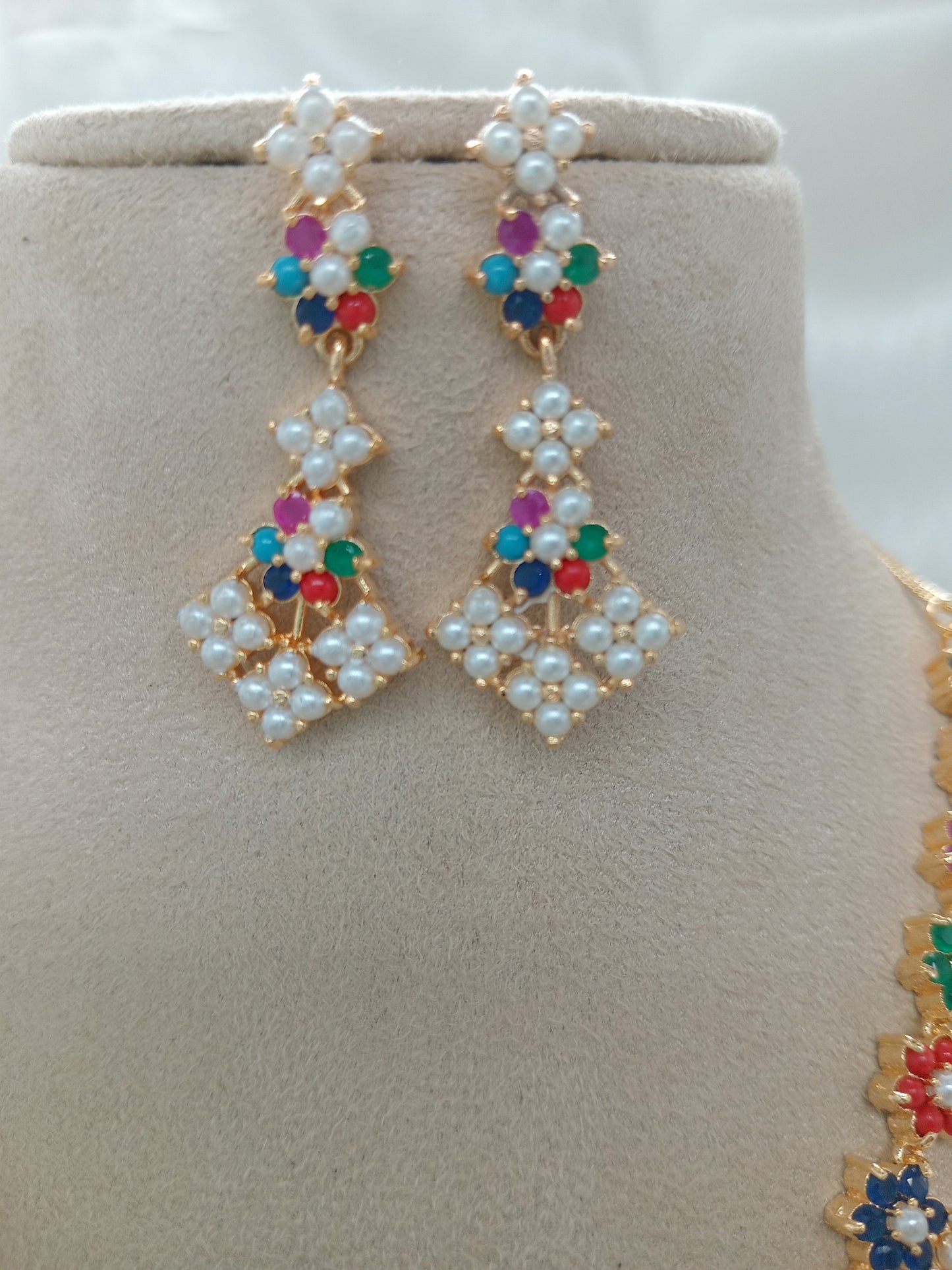 Pearl Elegant Necklace Set For Women