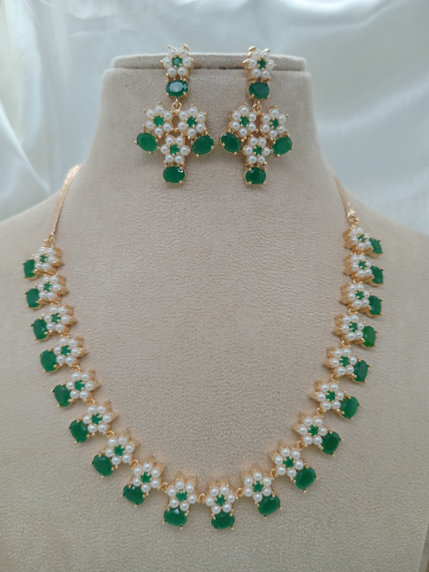 Pearl Green  Necklace Set For Women