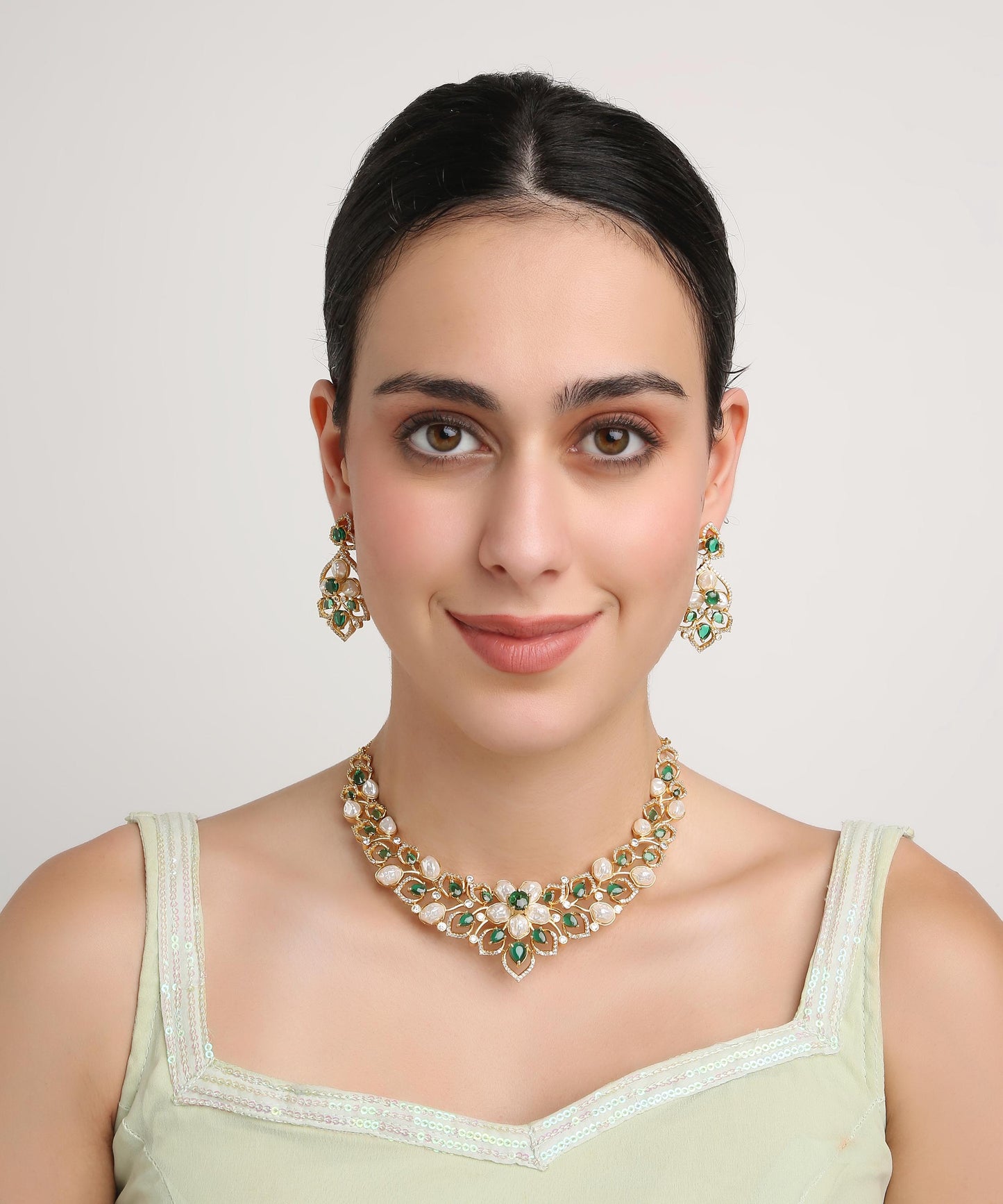 Lily Necklace