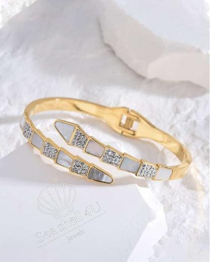 Gold Brass Premium & Elegant Bracelet For Women