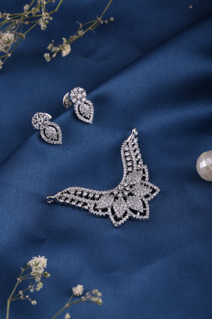 Traditional Gold Brass Mangalsutra Jewellery Set | Front View | SeaShell4U Jewels