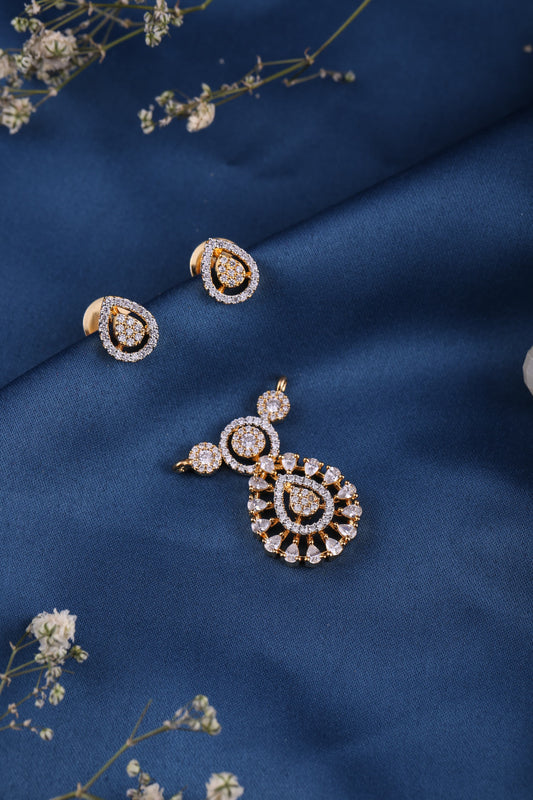 Royal Mangalsutra Pendant for Women | Front View | SeaShell4U Jewels