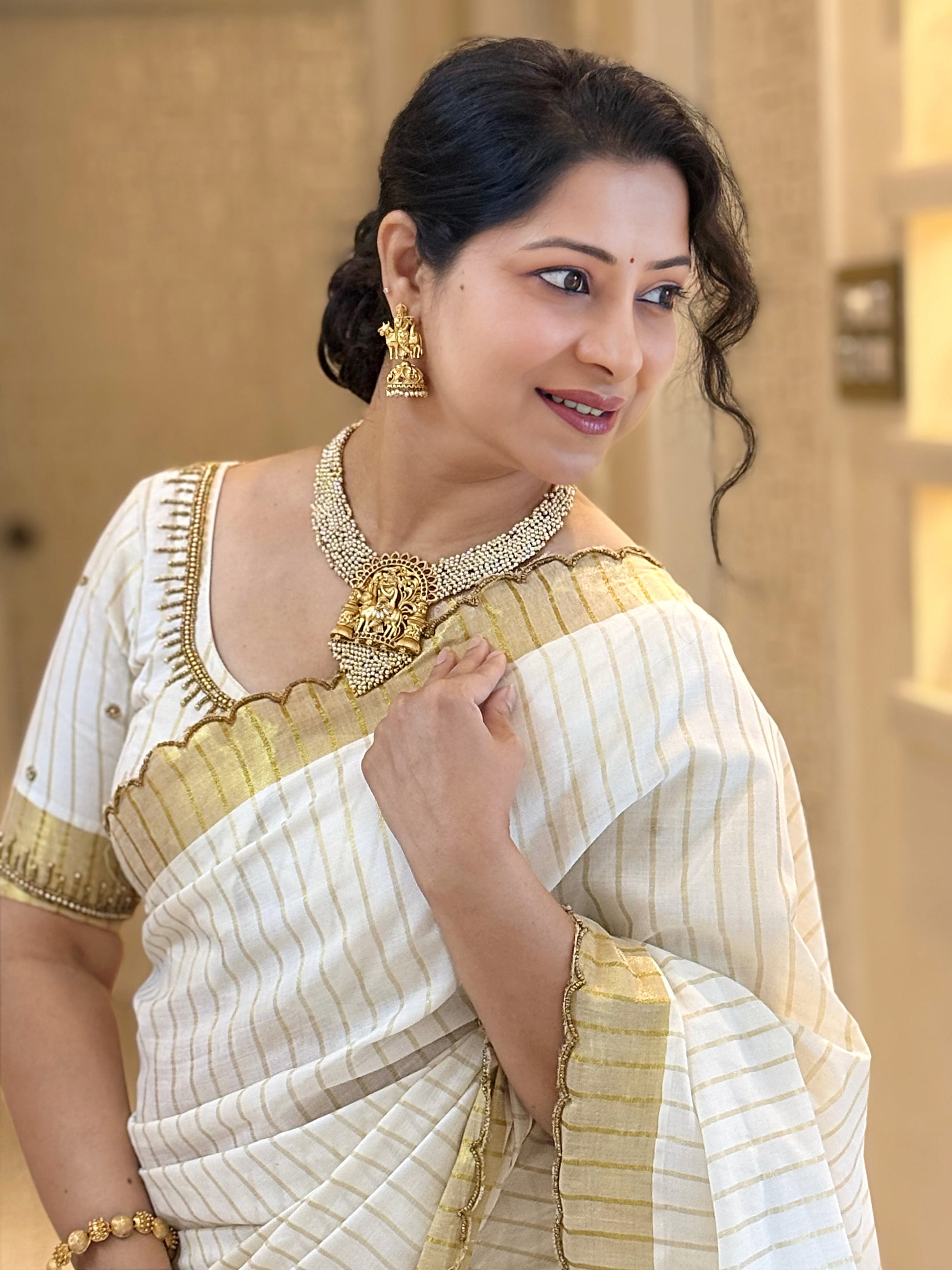 Elegant Gold Brass Jewellery Necklace Set | Front View | SeaShell4U Jewels