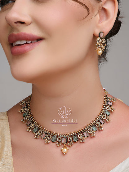 Antique Gold Brass Premium & Elegant Necklace For Women