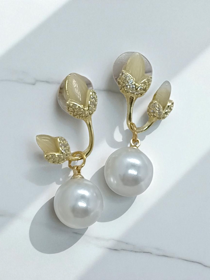 Gold Brass Premium & Elegant Pearl Earrings For Women