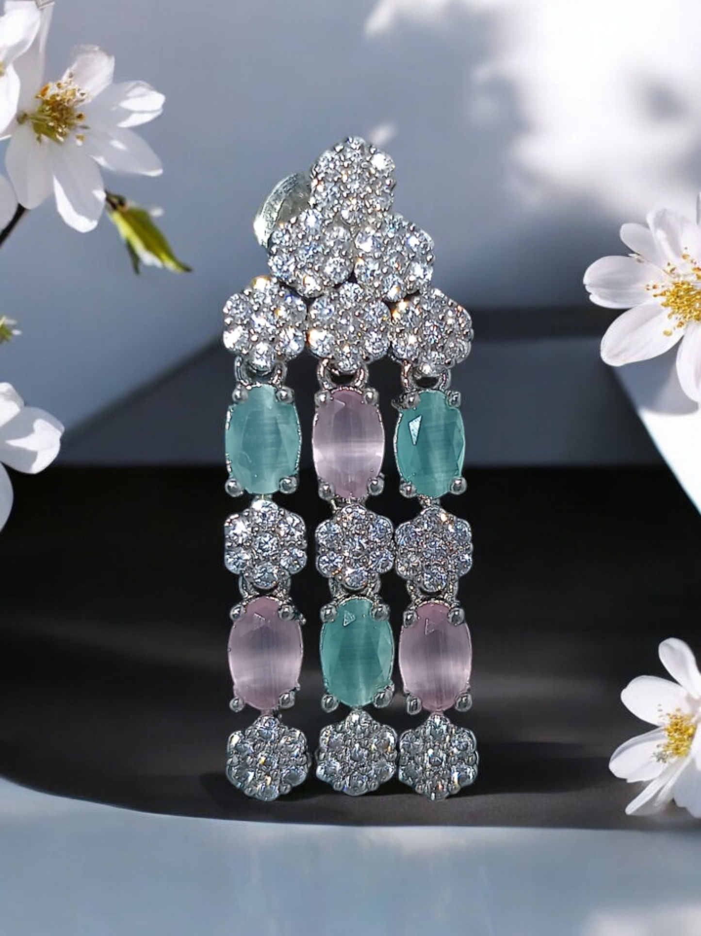 Dazzling Diamond Necklace Set For Women
