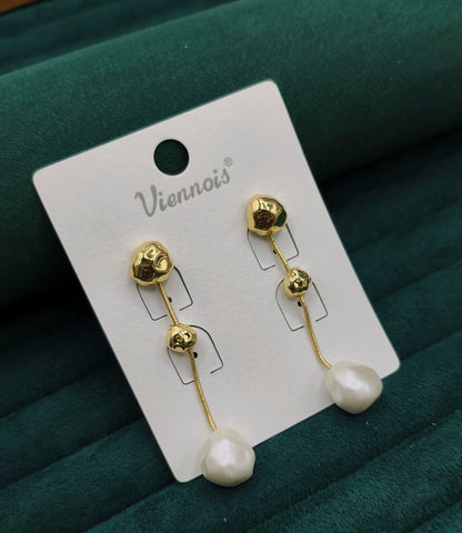 Elegant Pearl Earring For Women