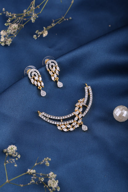 Gold Brass Premium & Elegant Mangalsutra Pendant Set For Women
