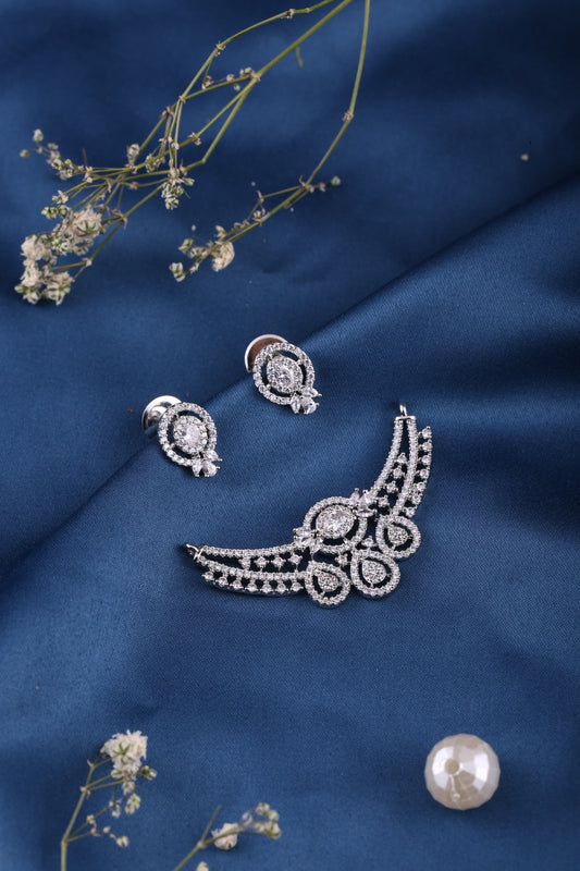 Gold Brass Premium & Elegant Mangalsutra Pendant Set For Women