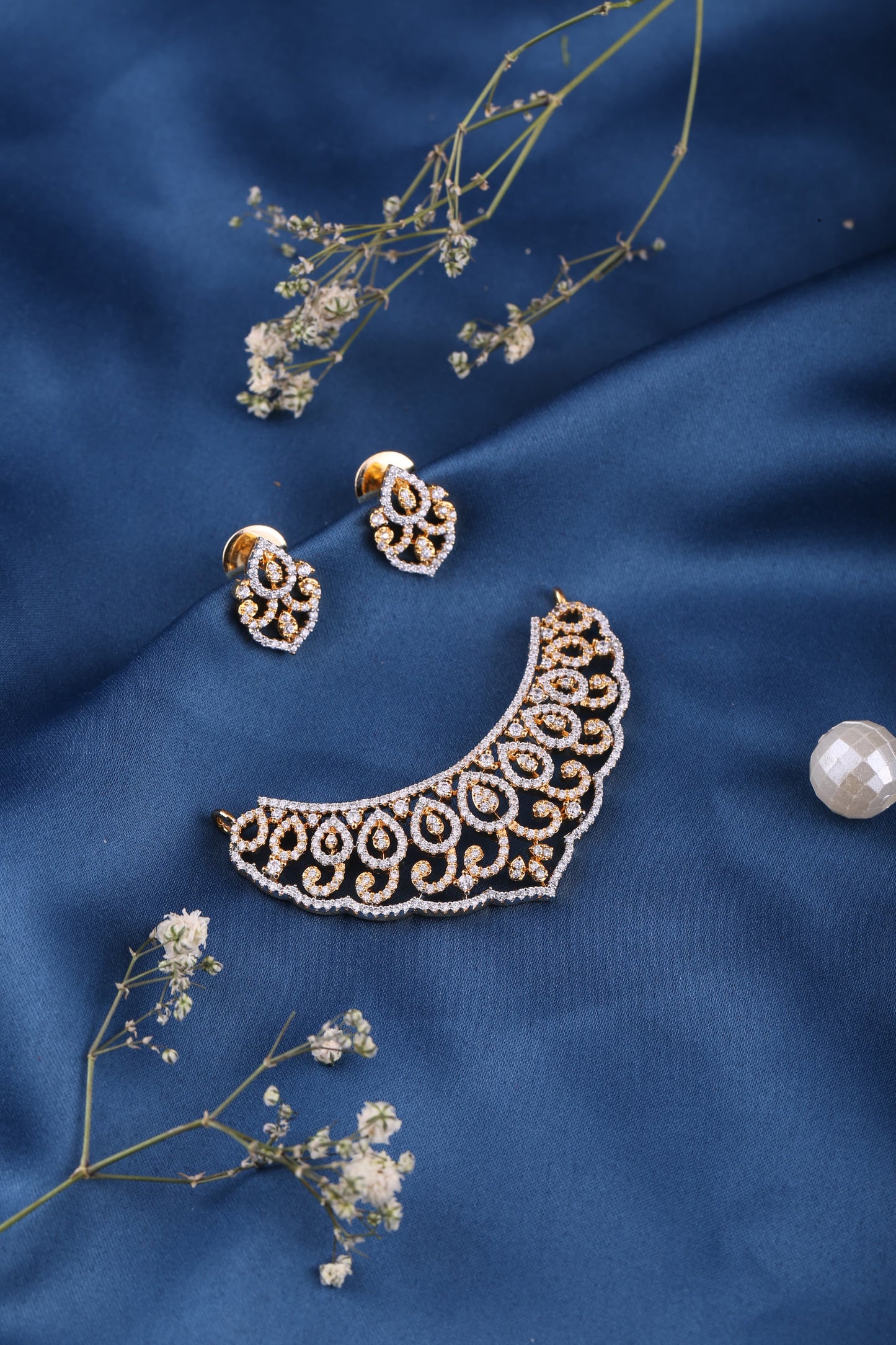 Gold Brass Premium & Elegant Mangalsutra Pendant Set For Women