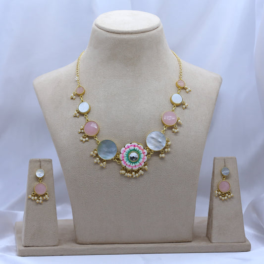 Gold Brass Premium & Elegant Necklace Set For Women