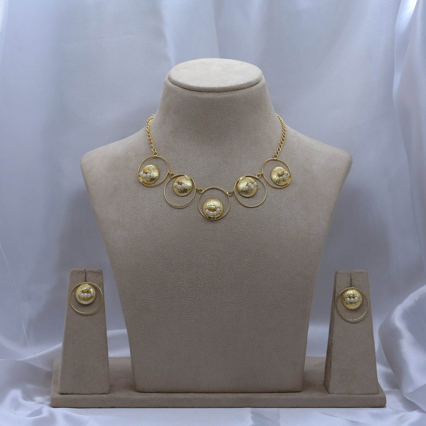 Gold Brass Premium & Elegant Kundan Set For Women