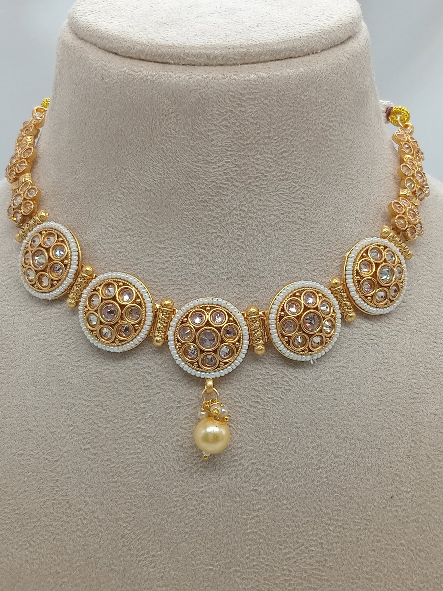 Kundan Majesty