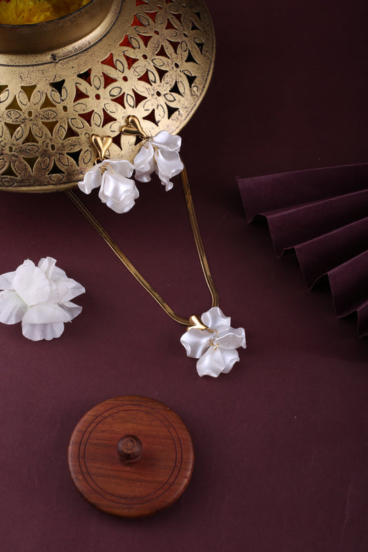Gold Brass Premium & Elegant Pendant Set For Women