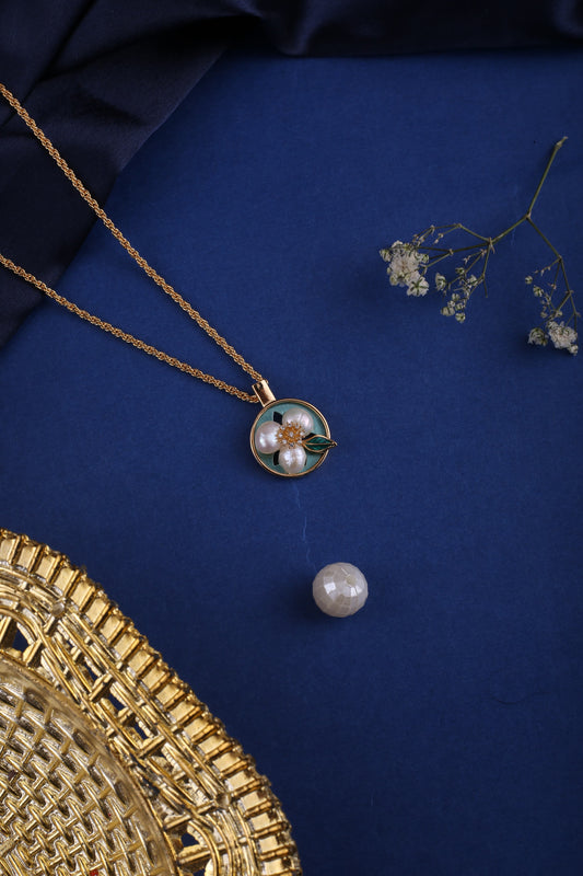 Gold Brass Premium & Elegant Pendant Set For Women