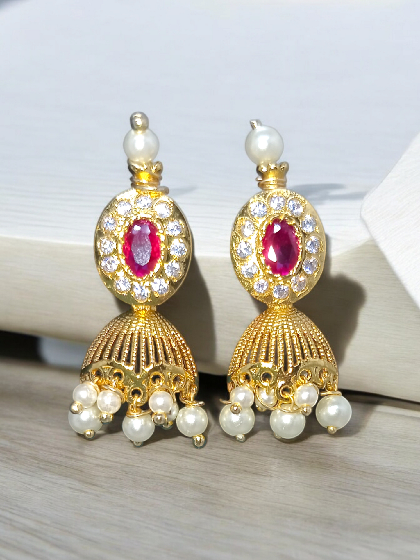 Elegant Pearl Necklace Set For Women