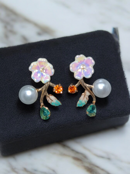 Gold Brass Premium & Elegant Necklace Set For Women