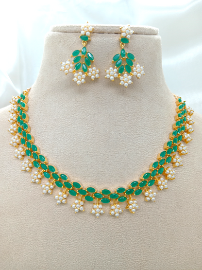 Pearl Elegant Necklace Set For Women