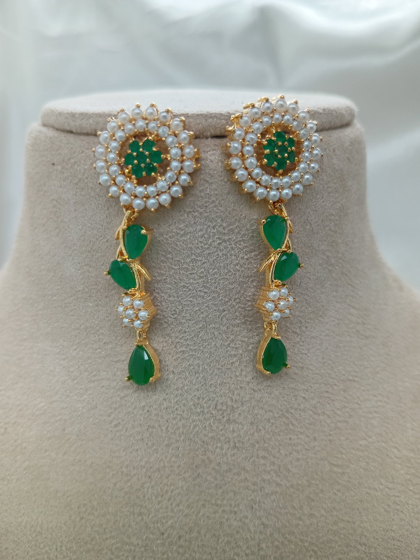 Dazzling Diamond & Elegant Necklace For Women